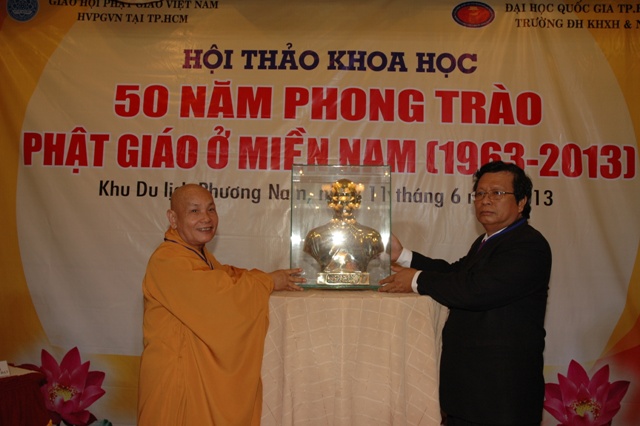 hoithaokhoahoc6.JPG