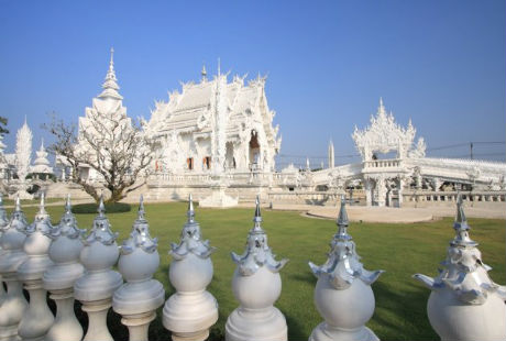 Khám phá ngôi chùa Trắng có kiến trúc độc nhất thế giới
