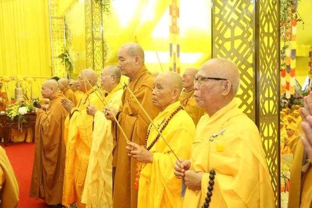 nguoiphattu-com nhap bao thap ht quang dao29.jpg