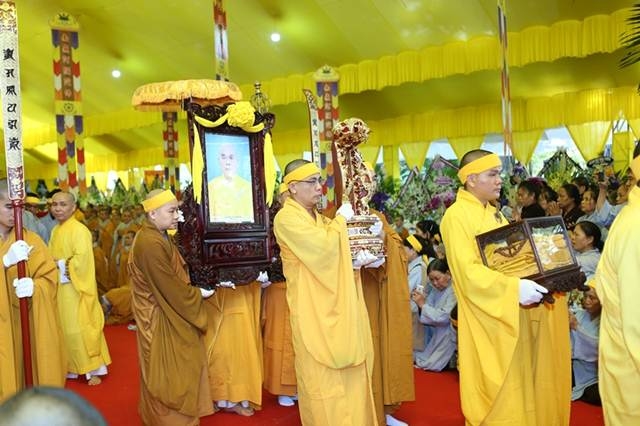 nguoiphattu-com nhap bao thap ht quang dao50.jpg