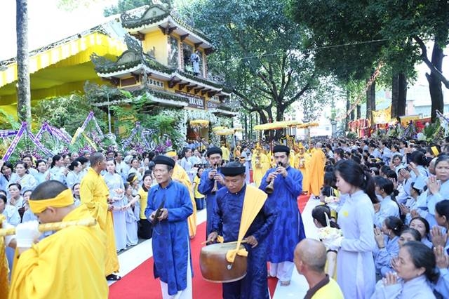 nguoiphattu-com nhap bao thap ht quang dao51.jpg