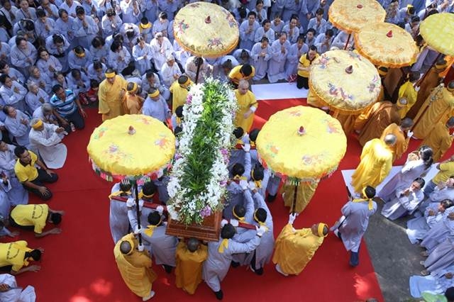 nguoiphattu-com nhap bao thap ht quang dao57.jpg