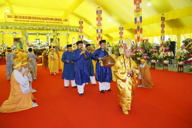 nguoiphattu-com thinh linh mo2.jpg