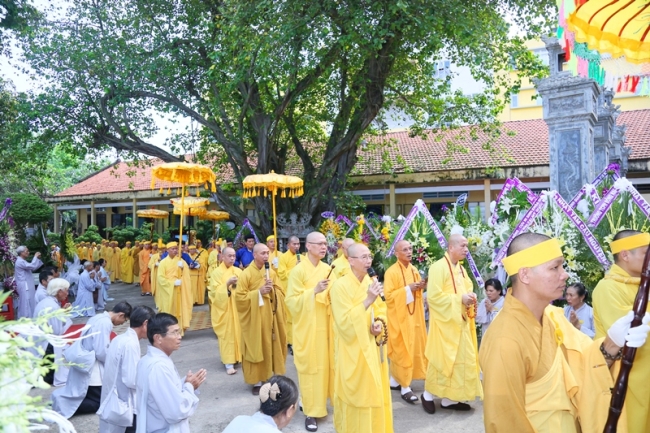 nguoiphattu-com thinh linh mo8.jpg