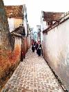 Thế giới đằng sau những bộ mặt