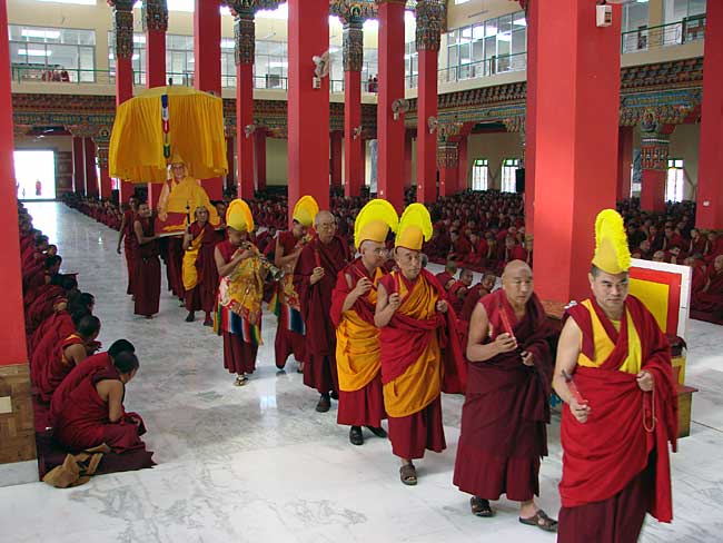 taytang-thegioitin2.jpg
