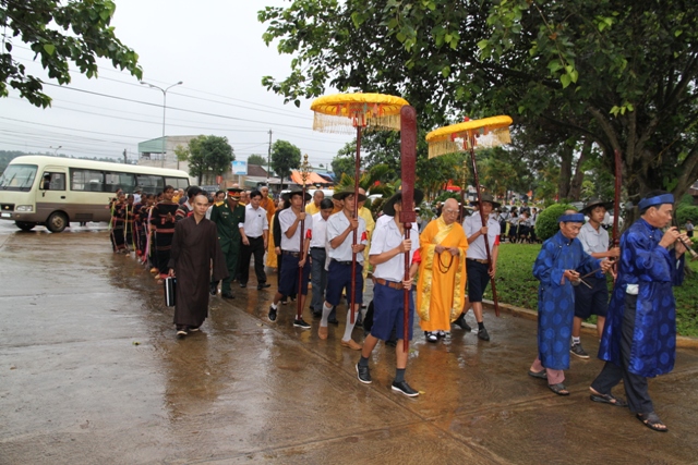 le chinh thuc 1.JPG