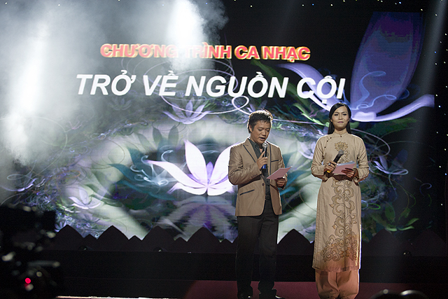 Hoành tráng đêm văn nghệ "Trở Về Nguồn Cội" chào mừng Đại hội