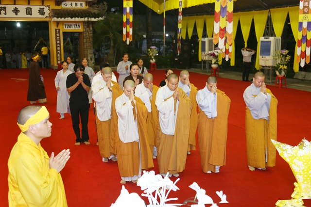 Các phái đoàn viếng tang lễ HT. Thích Quang Đạo Các phái đoàn viếng tang lễ HT. Thích Quang Đạo