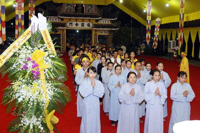 Các phái đoàn viếng tang lễ HT. Thích Quang Đạo Các phái đoàn viếng tang lễ HT. Thích Quang Đạo