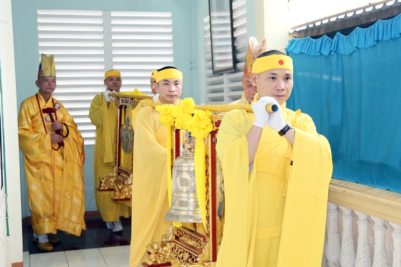 Thỉnh Linh mô cố HT. Thích Quang Đạo tham Phật, yết Tổ Thỉnh Linh mô cố HT. Thích Quang Đạo tham Phật, yết Tổ