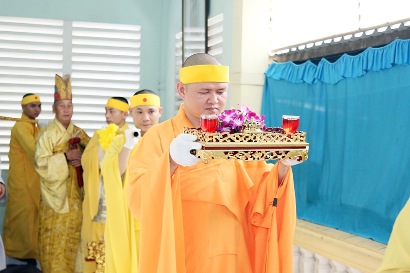 Thỉnh Linh mô cố HT. Thích Quang Đạo tham Phật, yết Tổ Thỉnh Linh mô cố HT. Thích Quang Đạo tham Phật, yết Tổ