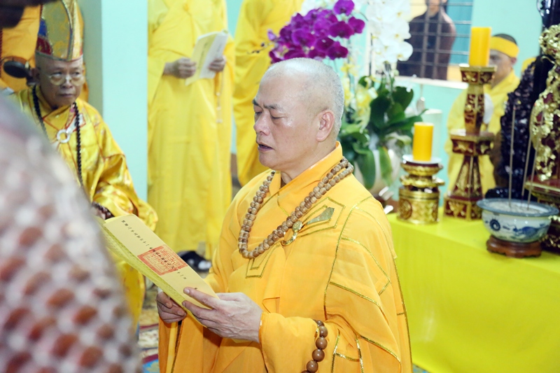 Thỉnh Linh mô cố HT. Thích Quang Đạo tham Phật, yết Tổ Thỉnh Linh mô cố HT. Thích Quang Đạo tham Phật, yết Tổ