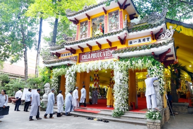 nguoiphattu-com le vieng hoa thuong quang dao0.jpg