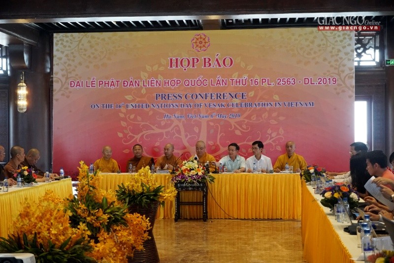 1 hopbao 2.jpg